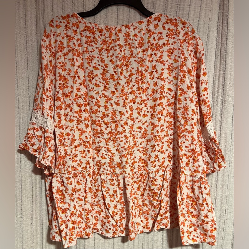 Maurices Red, Orange, and White Floral Blouse with Lace Trim - Picture 6 of 6
